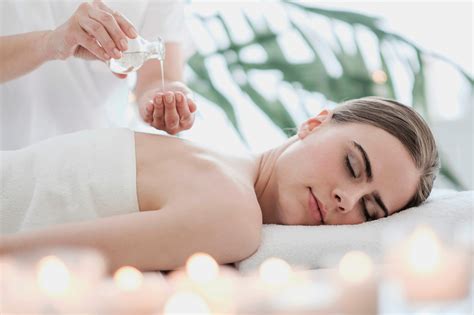 Massage sensuel complet du corps Massage érotique Obersiggenthal